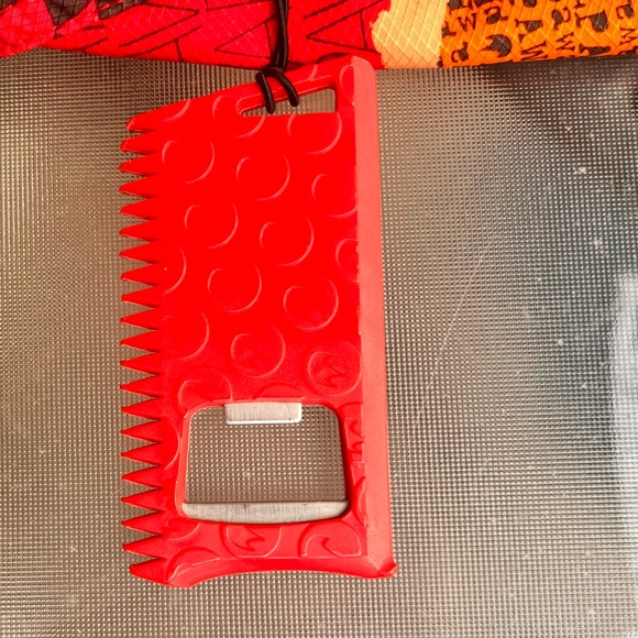 Pawa - Size 34 - Mens Board Shorts - Includes Bottle Opener - Picture 6 of 13